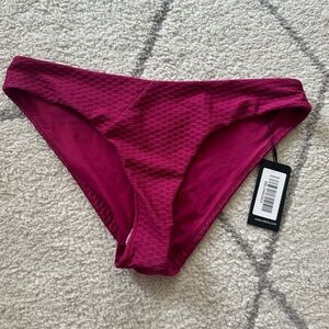 NWT VETCHY Wildberry Swim Bottoms